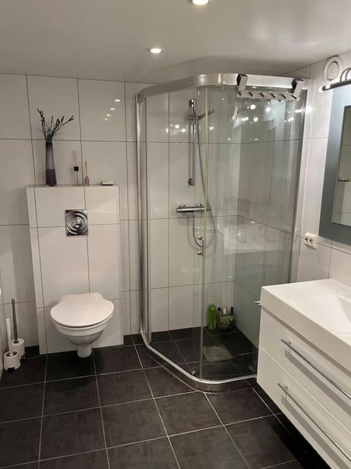 Hybel Med Bad Apartment Егерсун Екстериор снимка